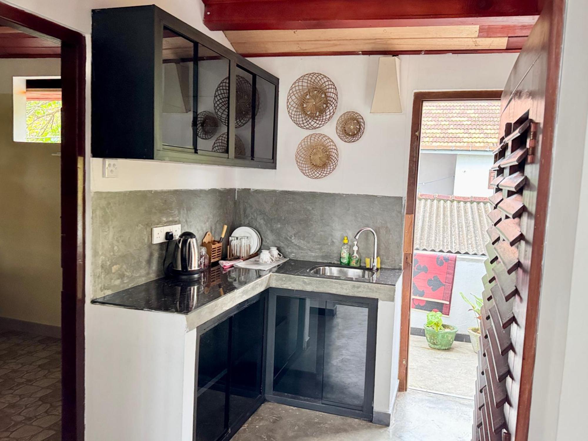 Swastha Ayurveda Villa Hikkaduwa Ruang foto