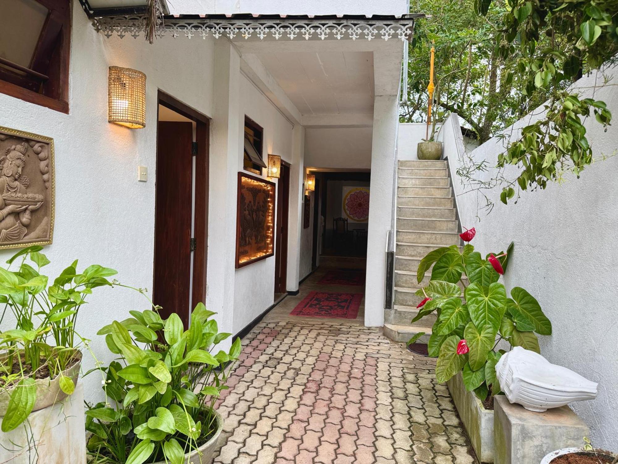 Swastha Ayurveda Villa Hikkaduwa Bagian luar foto